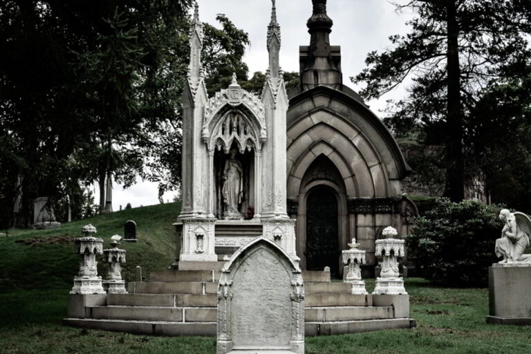 Spiritualists of Green-Wood Cemetery official photo Spiritualists of Green-Wood Cemetery official photo